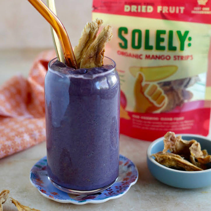 Blueberry Protein Smoothie with Dried Mango